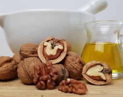 15 super health benefits of walnut oil