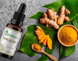 Натурален еликсир с масло от чесън, куркума, мед и джинджифил