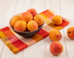 Кайсия и кайсиеви ядки - здравословни ползи и приложение